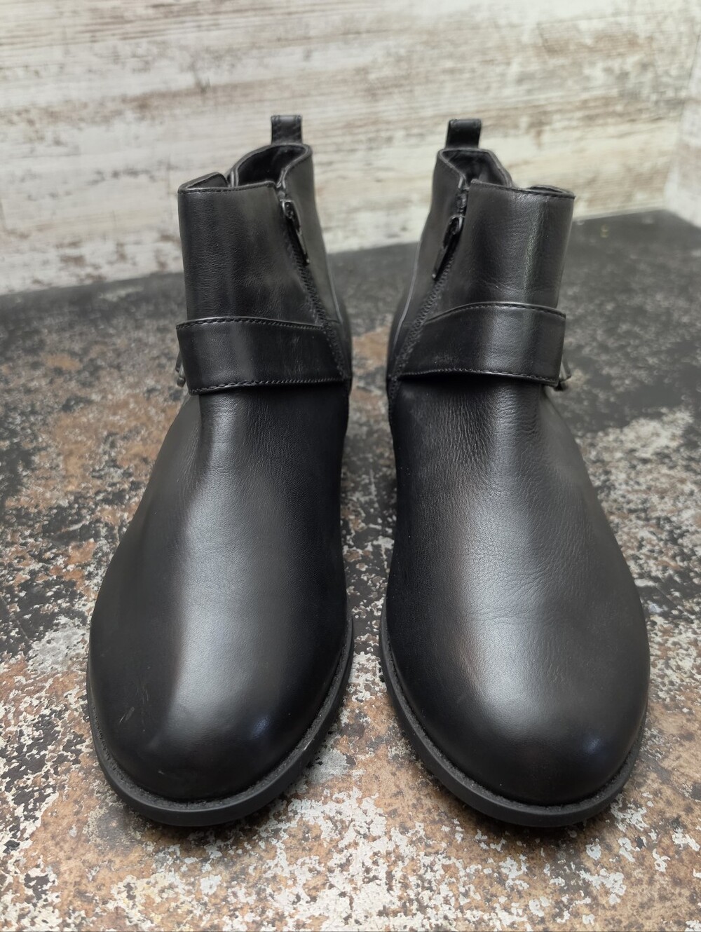 Womens Vionic Logan Boots Sz 9.5 W Wide Used VGC Black Leather - Picture 3 of 9